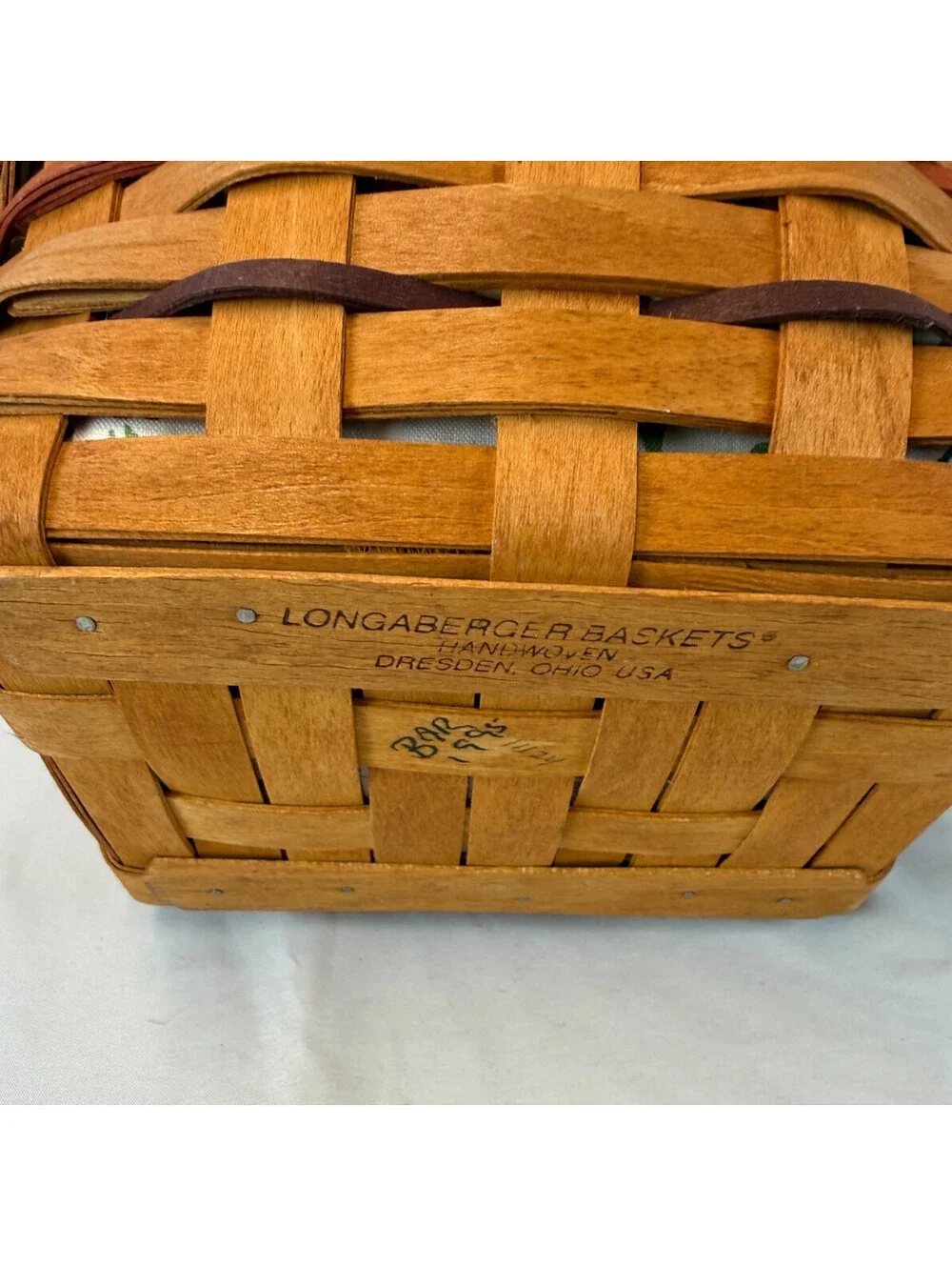 1995 Longaberger Easter Basket w/Floral Liner, Protector & Mother's Day Tie-On
